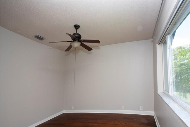 Building Photo - 15106 Kestrelrise Dr