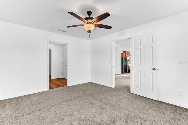 Building Photo - 661 Swallowtail Dr