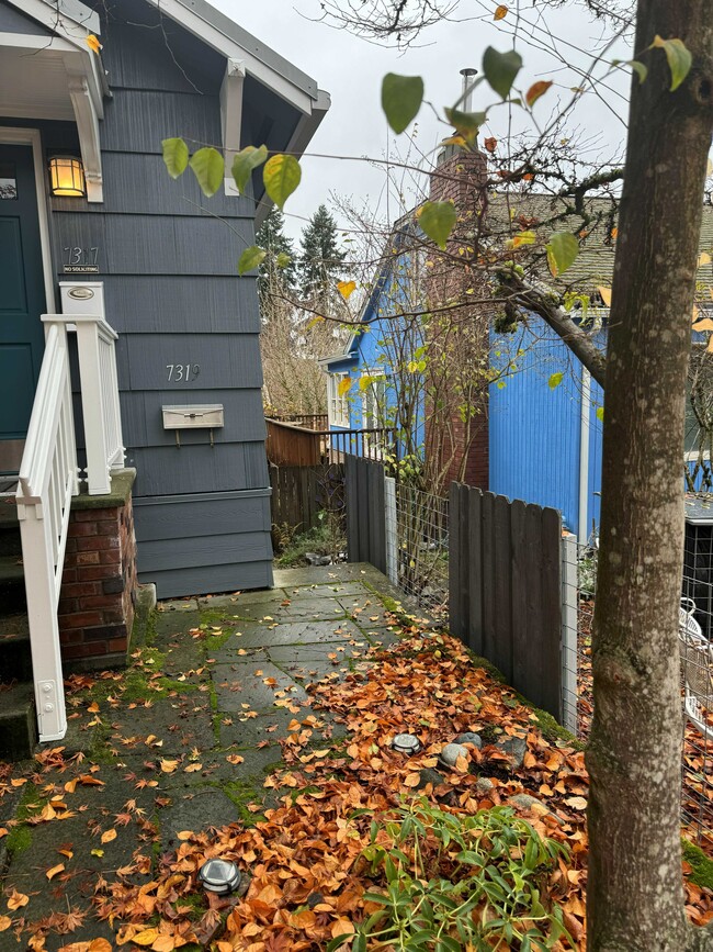 Building Photo - 7319 17th Ave NE