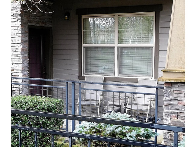 Building Photo - Comfortable Ground-Level 2-Bedroom Condo –...