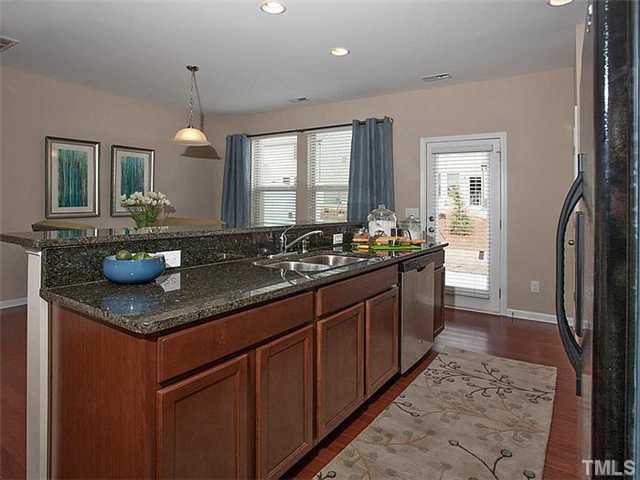 Building Photo - 2147 Sunny Cove Dr