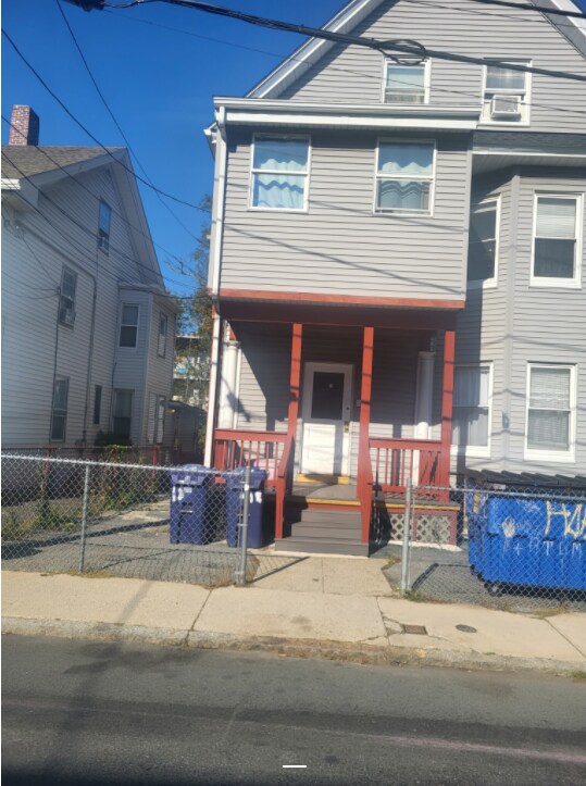 Building Photo - 18 Greylock Rd