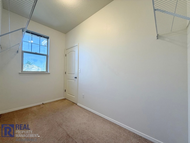 Building Photo - 18658 SW Hideo Ct