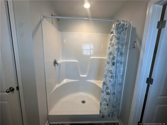 Building Photo - 910 Sapphire Stone Ln