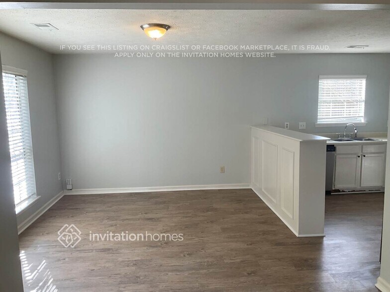 Building Photo - 4650 Adams Ln NW