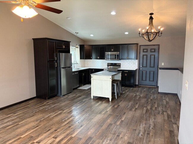 Building Photo - Modern 3-Bedroom Gem with Spacious Basement and Fenced Yard in Box Elder