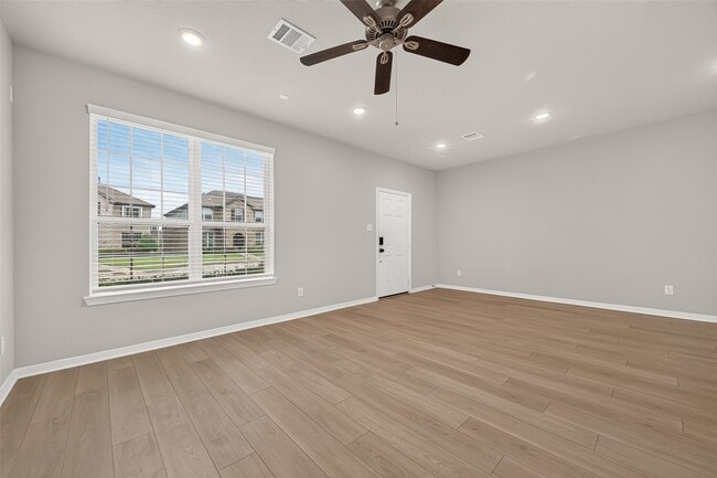 Building Photo - 8033 Scanlan Trl