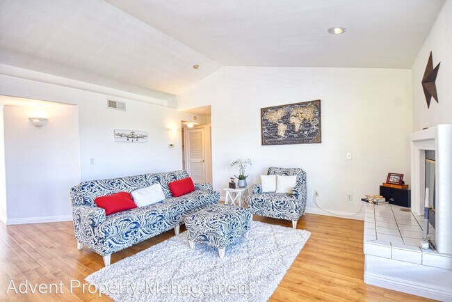 Building Photo - 16430 Avenida Venusto