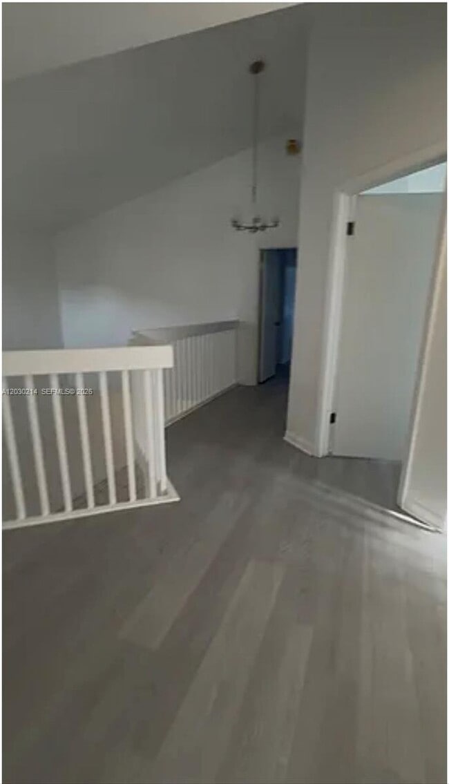 Building Photo - 127 SW 159th Way