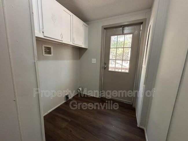 Building Photo - 102 Tifton Ct