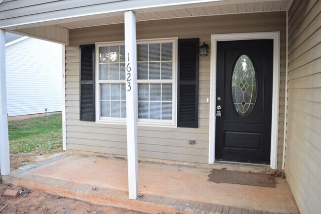 Building Photo - Nice house in Pineville - Convenient Location