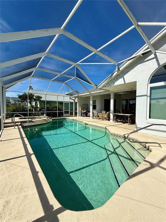 Building Photo - 4 Cherry Ct