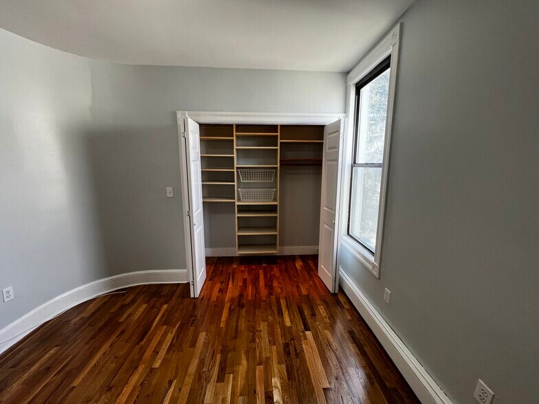 Building Photo - 21 Sherman Pl