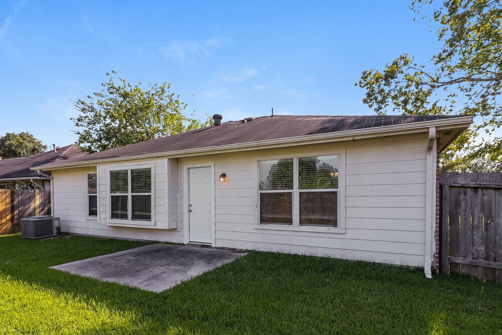 Building Photo - 15034 Ralston Rd
