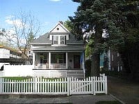 Building Photo - Beautifully Updated South Hill Home in Spo...