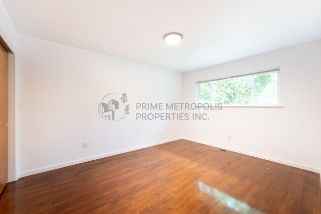 Building Photo - 13033 27th Ave NE