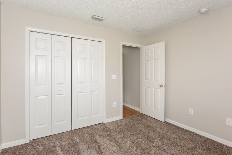 Building Photo - 11026 Whittney Chase Dr