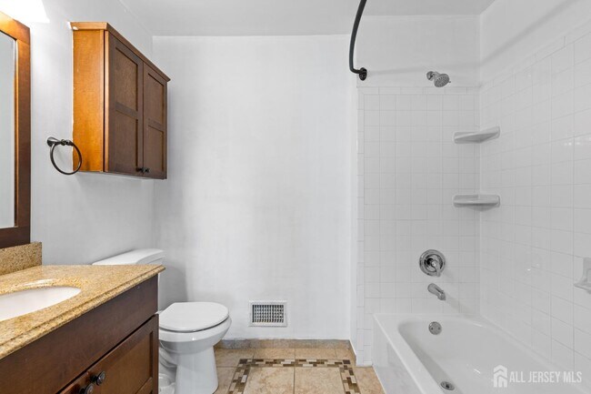 Building Photo - 454 Northam Dr