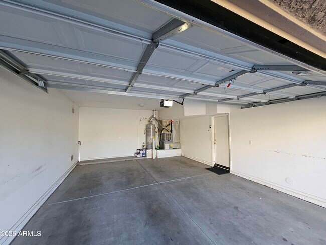 Building Photo - 3841 E Minton St