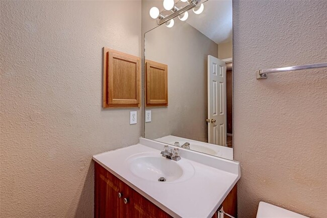 Building Photo - 17338 Turquoise Stream Dr