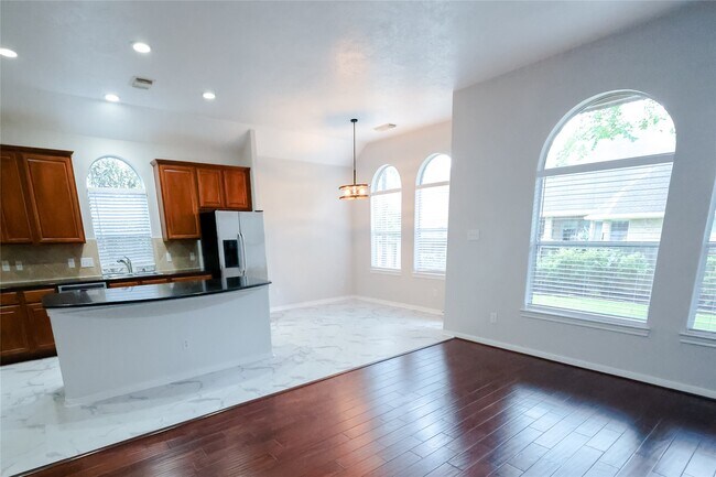 Building Photo - 14 W Archwyck Cir