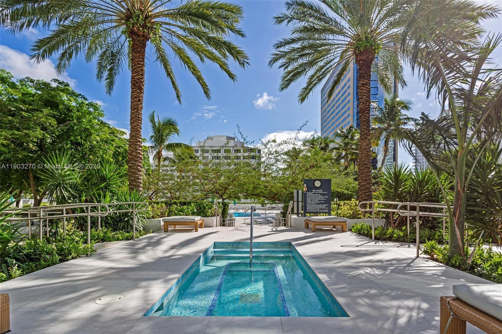 Building Photo - 951 Brickell Ave