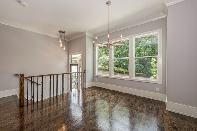 Building Photo - 3561 Blair Cir NE