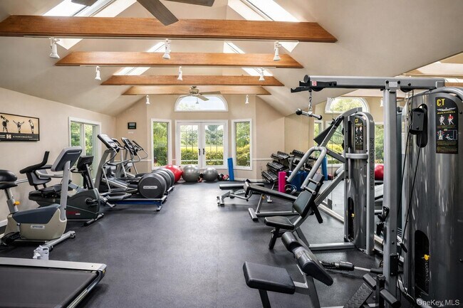 Building Photo - 42 Clarewood Dr