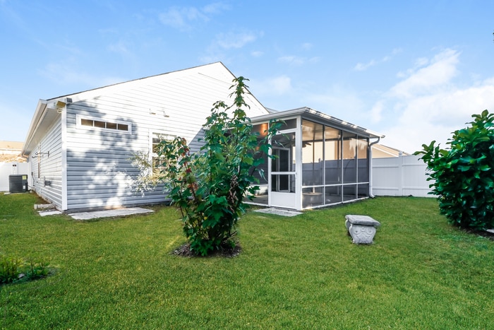 Building Photo - 3029 Hollybrooke Dr