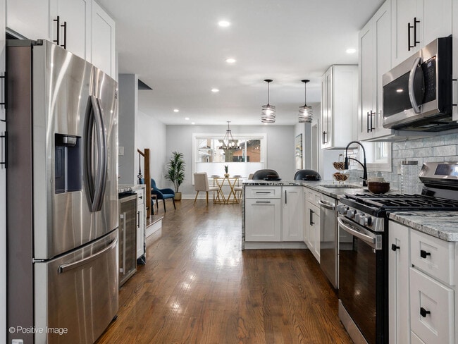 Building Photo - 7225 E Prairie Rd