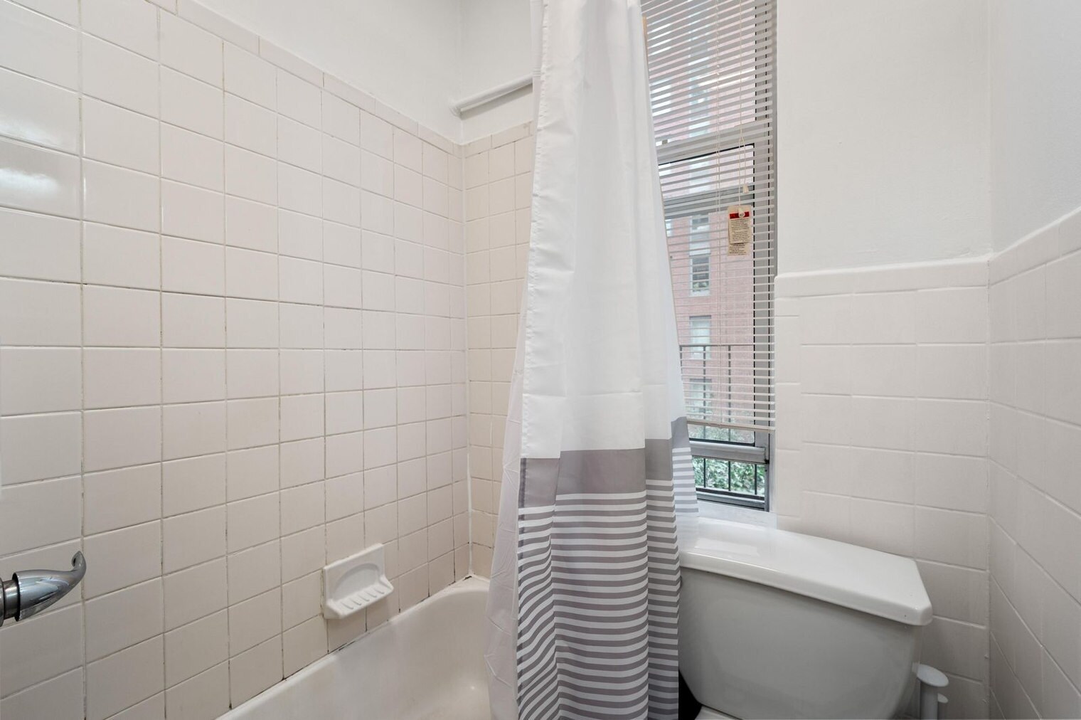Building Photo - 7 E 91st St