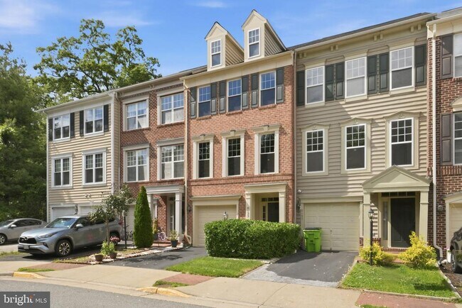 Building Photo - 8133 Dove Cottage Ct