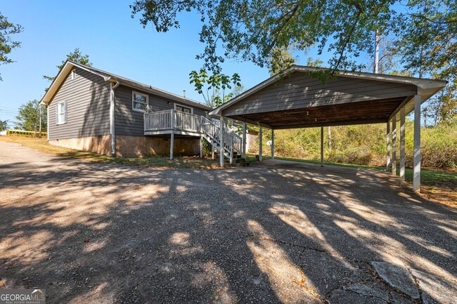 Building Photo - 168 Old Corinth Rd