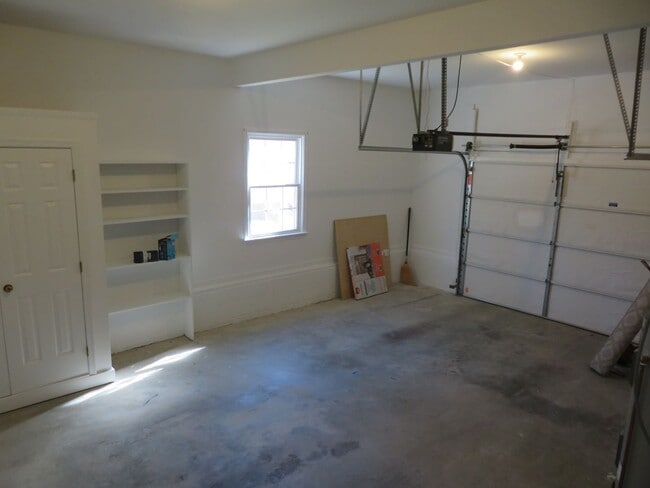 Building Photo - Petersburg Virginia