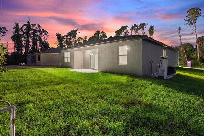 Building Photo - 2930 Emil St