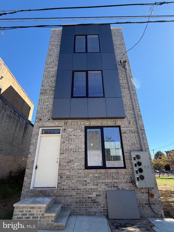 Building Photo - 2207 N 4th St