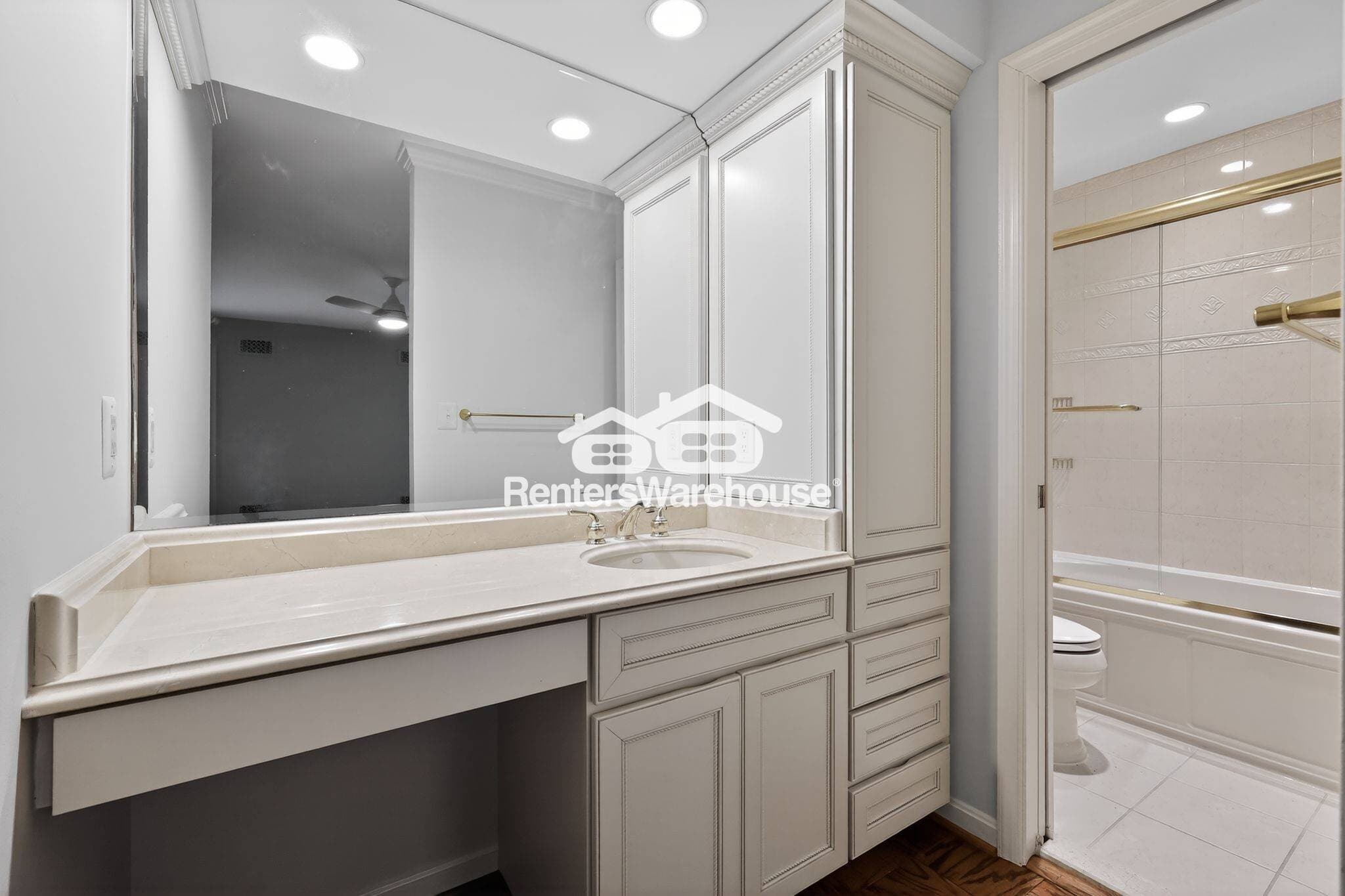 Building Photo - 986 N Royal St