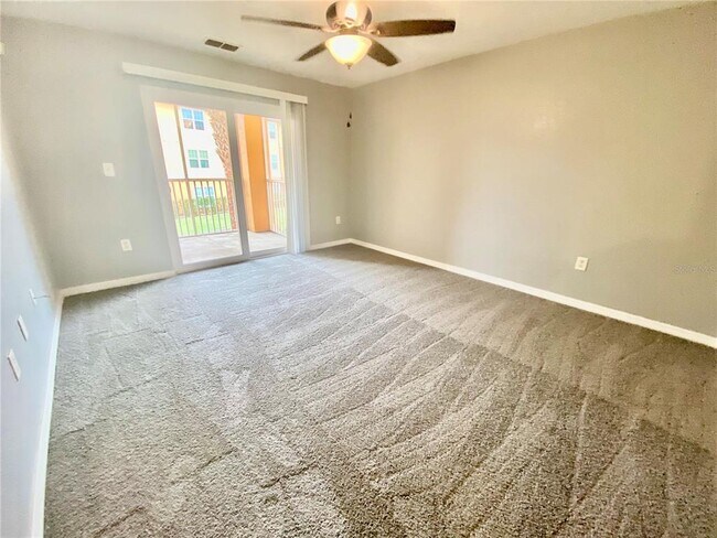 Building Photo - 5479 Vineland Rd