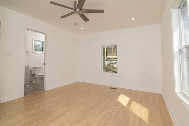 Building Photo - 1138 Moton Ave SW