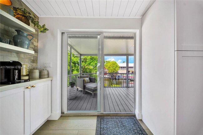 Building Photo - 129 Nautilus Dr