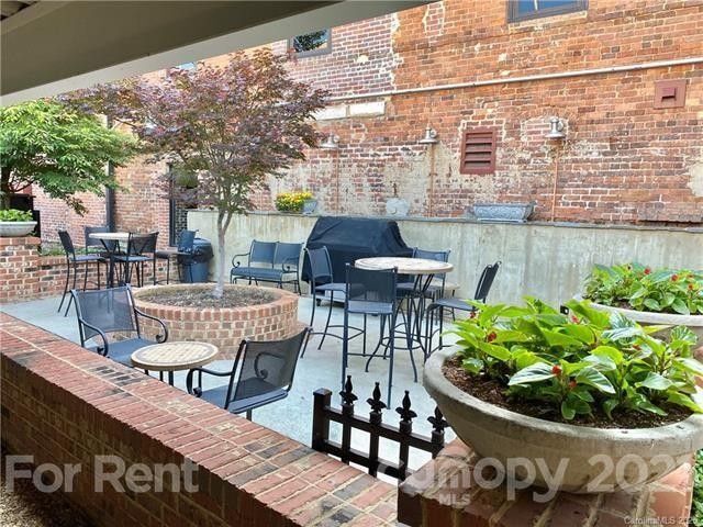 Patio - 310 Arlington Ave