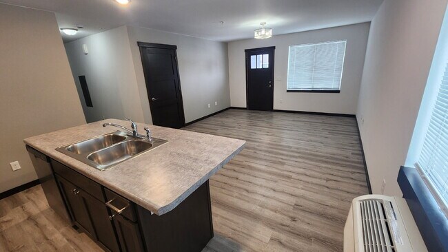 Building Photo - Modern 2 Bedroom, 2 Bathroom Residence wit...