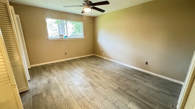 Building Photo - 3303 Glen Spring Dr