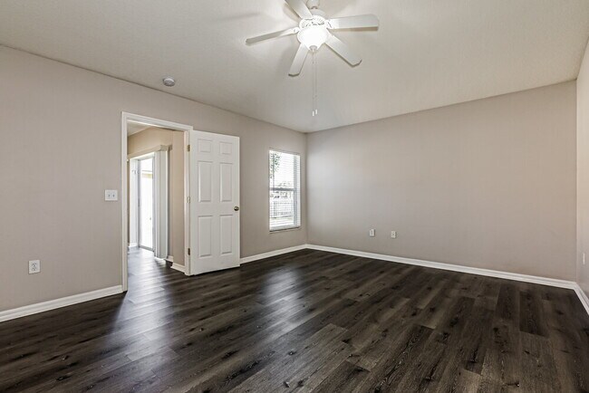 Building Photo - 30801 Tremont Dr