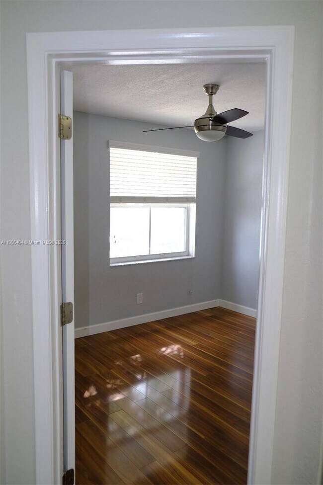 Building Photo - 16897 SW 1st Pl