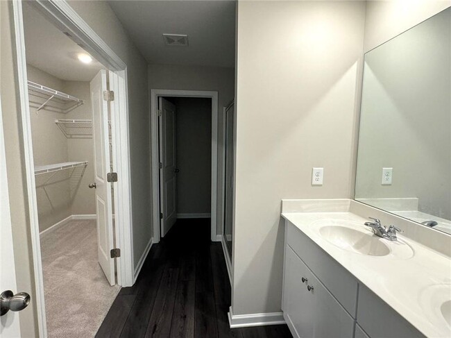 Building Photo - 4747 Waxwing St