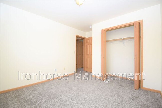 Building Photo - 2411 Wheeler Dr