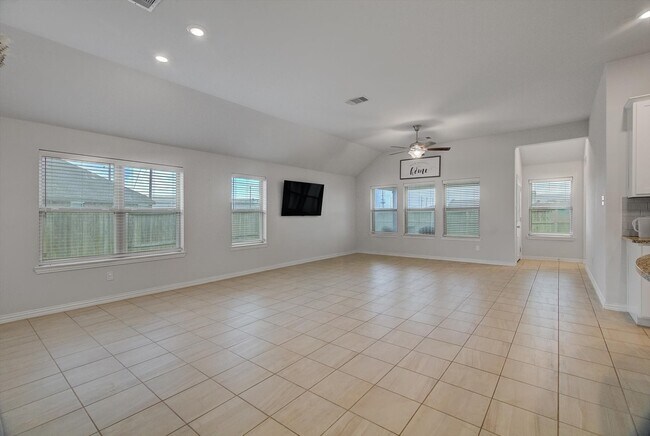 Building Photo - 3334 Tug Wy