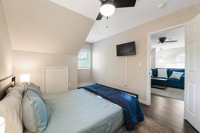 Building Photo - 1439 NY-9P