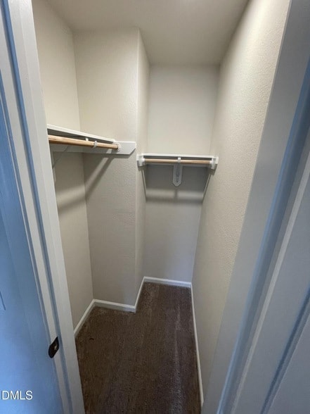 Building Photo - 1080 Peony Ln